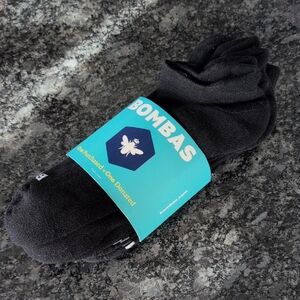 Bombas NWT Men's Classic Black Socks 4 Pack